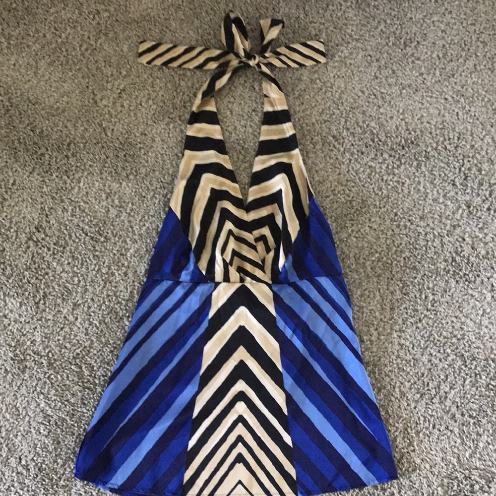 HOST PICK! Limited halter top size medium